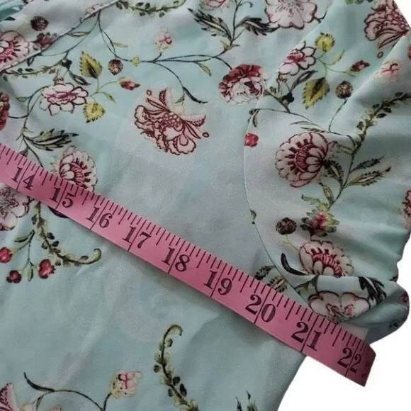 Womens Soho New York & Company Jeans Ladies Blue Floral Blouse, Long Sleeved Sur - Picture 6 of 8